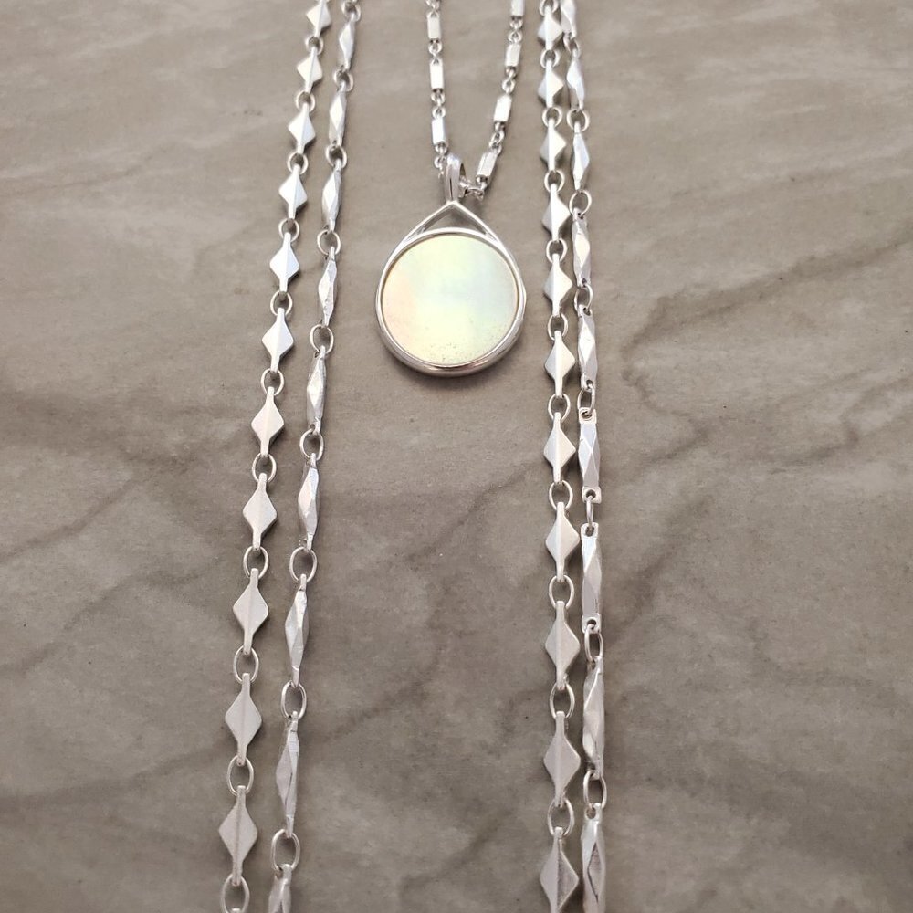 ✨ Stella and Dot Mother Of Pearl Aurelia 3 in 1 Necklace ✨ - Picture 5 of 11